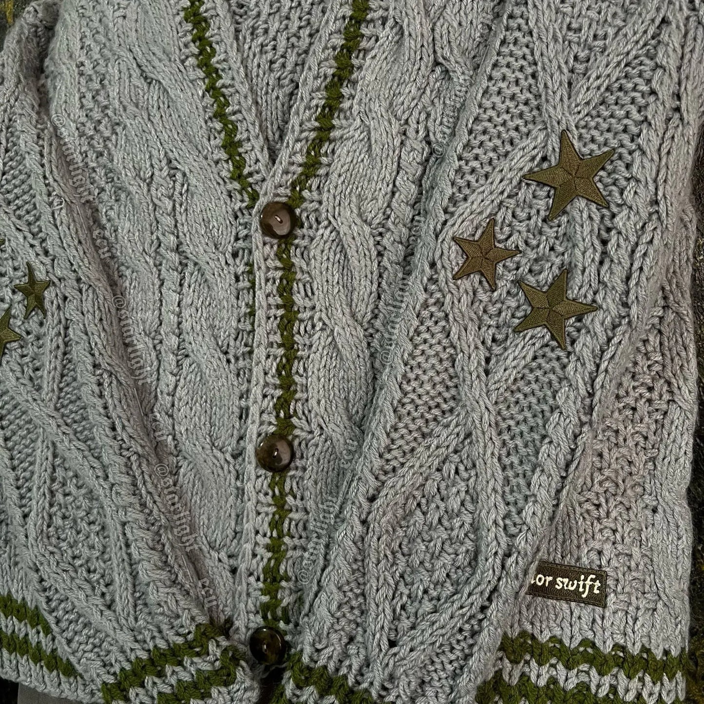 Cardigan gris con verde TS