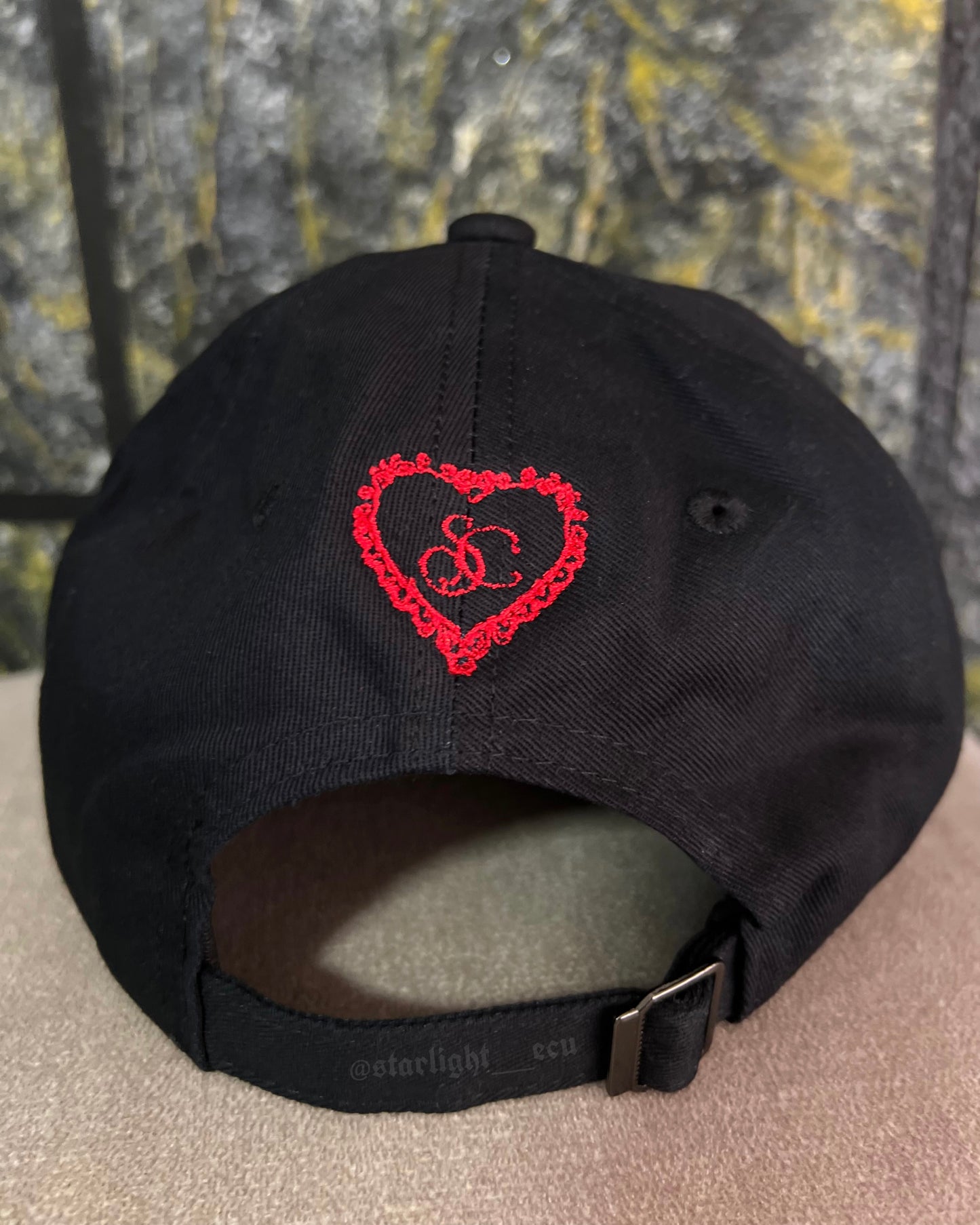 Gorra bordada busy woman