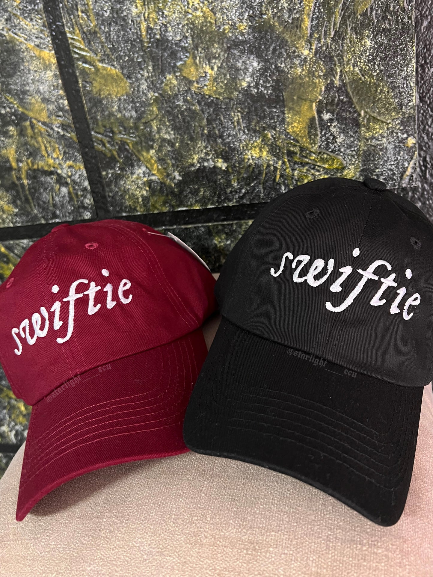 Gorra bordada swiftie