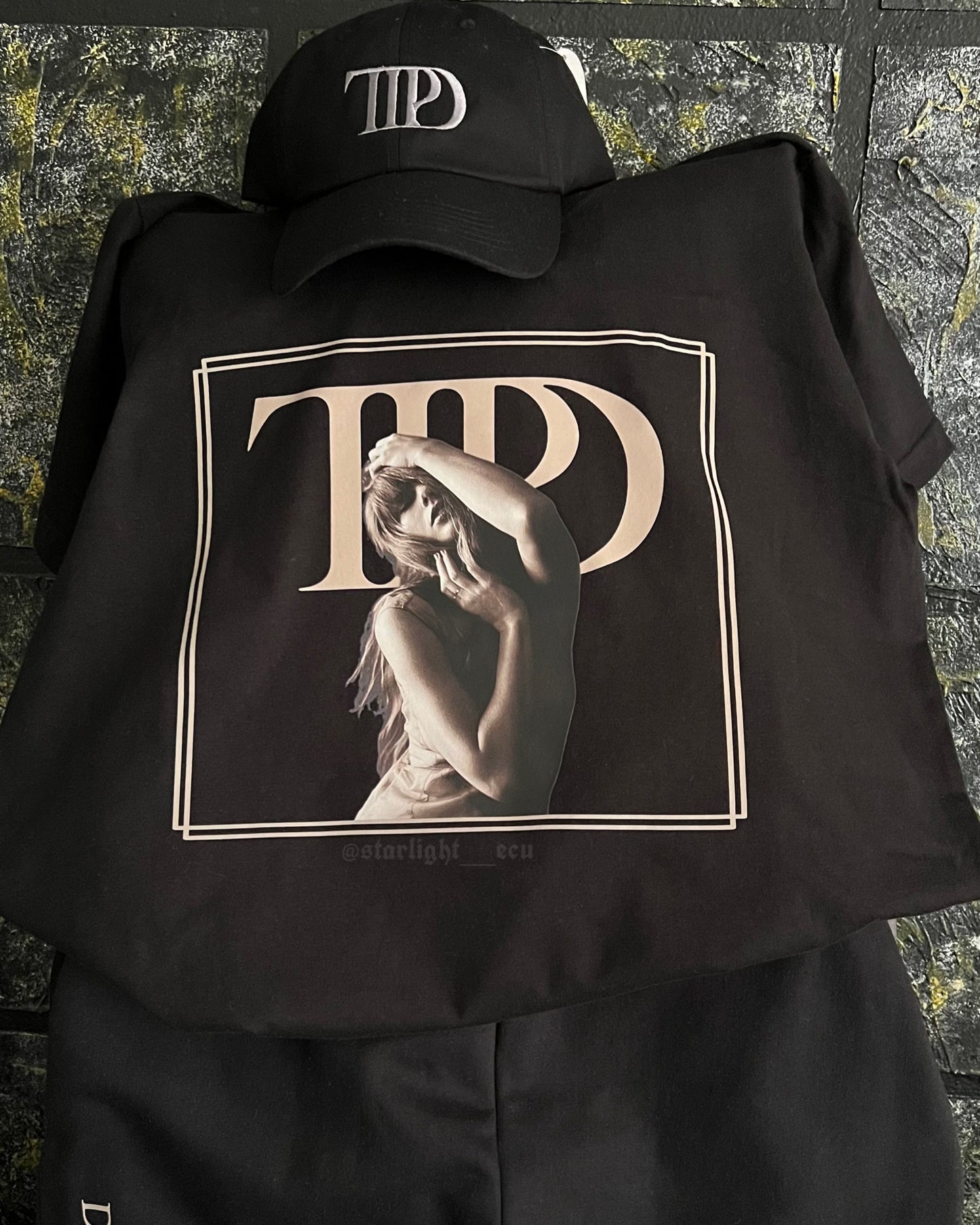 Camiseta + gorra bordada + pantalón ttpd