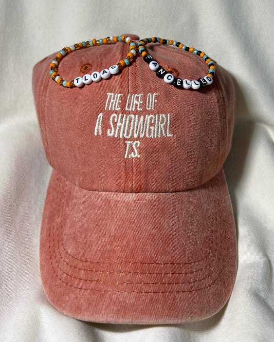 Gorra bordada the life of a showgirl