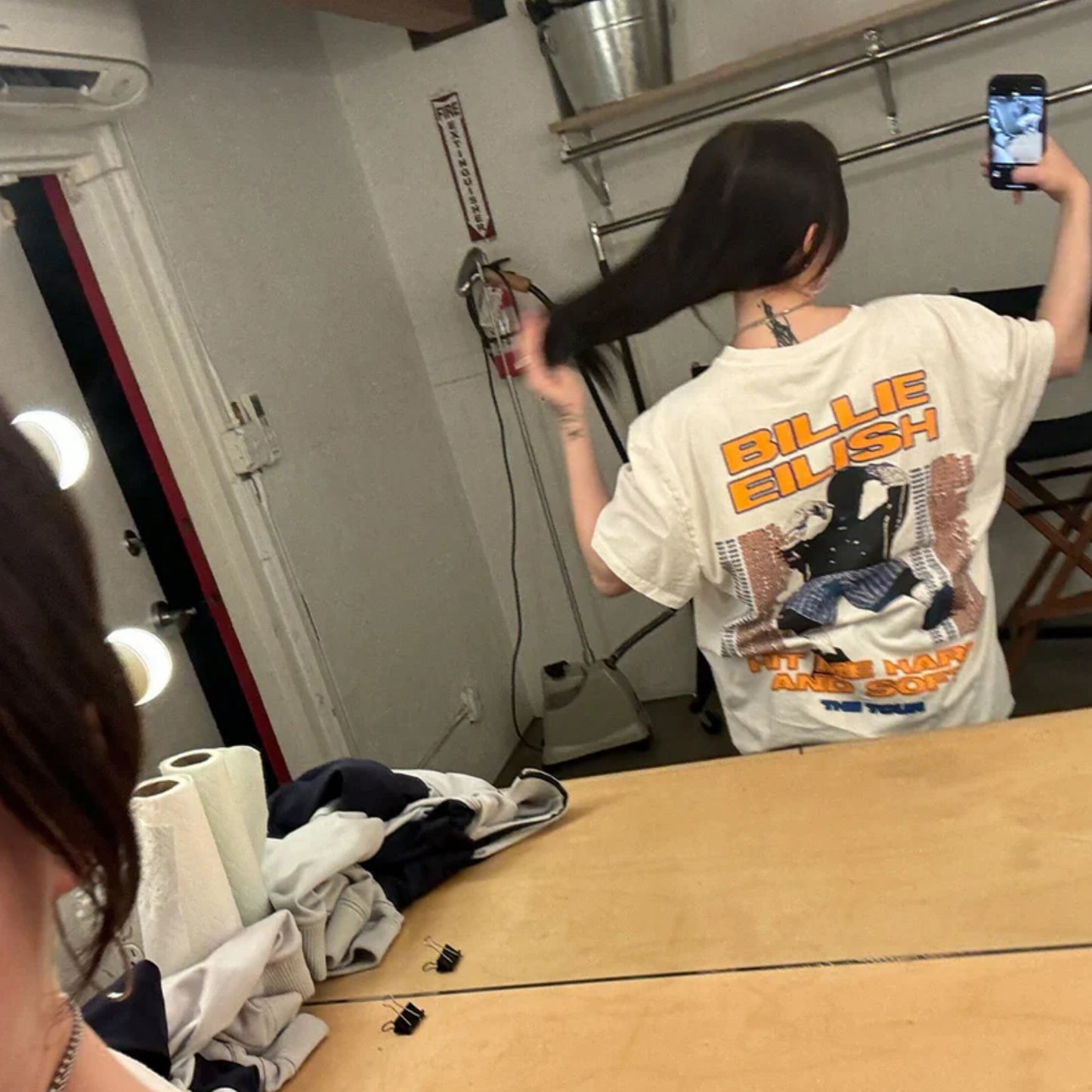 Camiseta hit me hard and soft Billie eilish