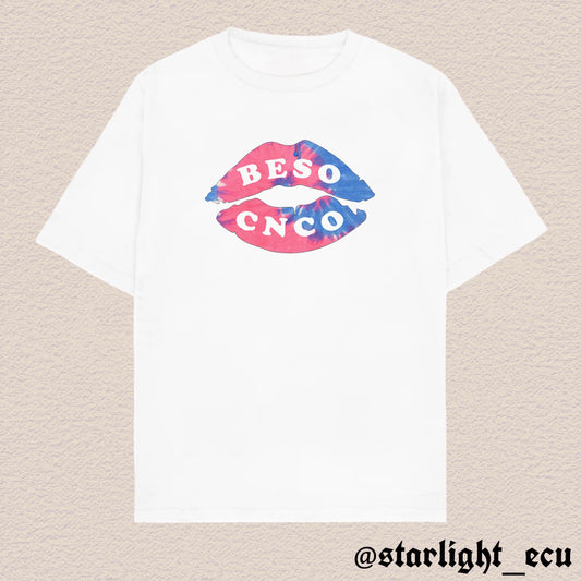 Camiseta beso CNCO