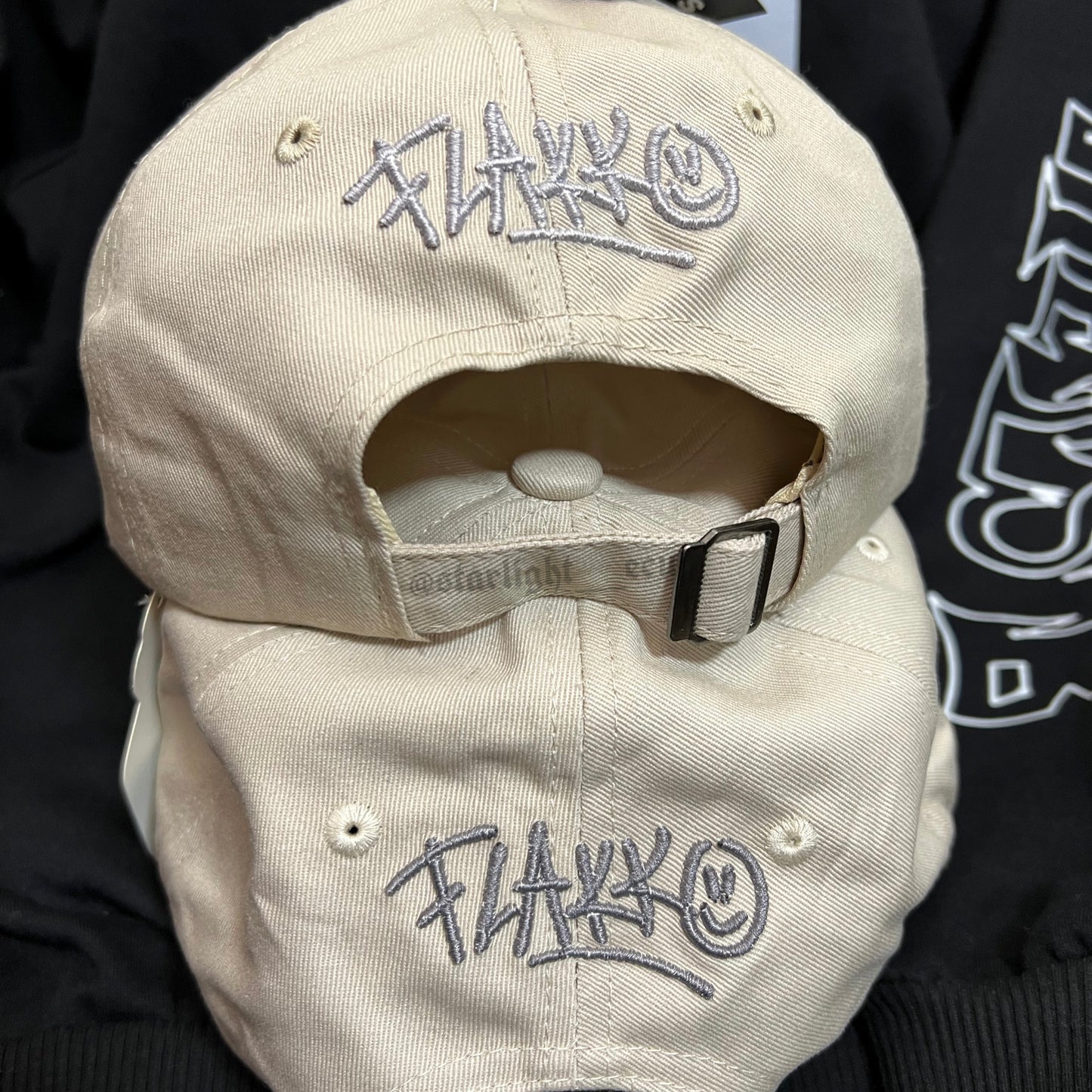 Gorras bordadas boys don’t cry