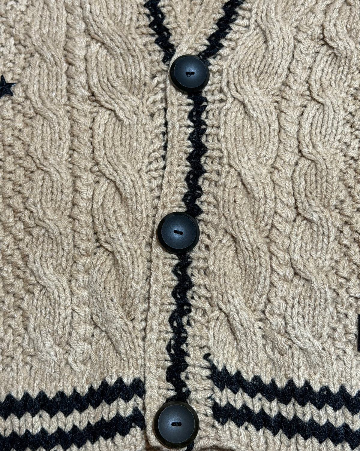 Cardigan Fearless tv