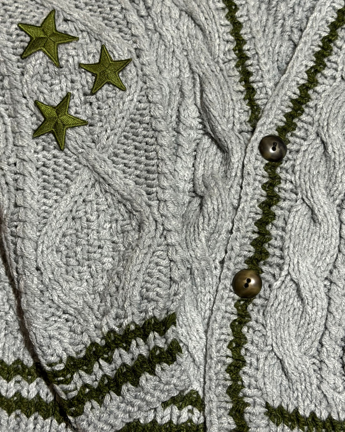Cardigan gris con verde TS