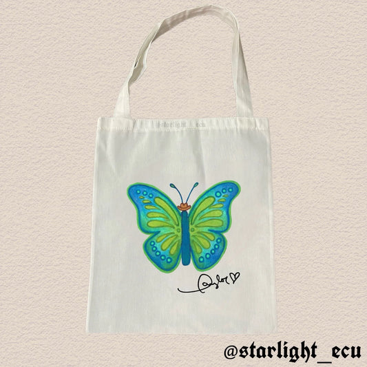 Tote bag debut