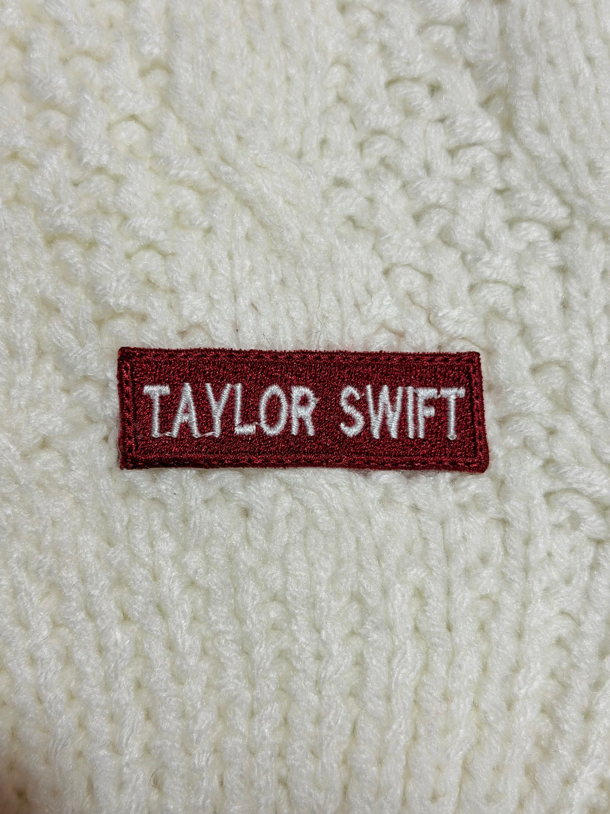 Cardigan red