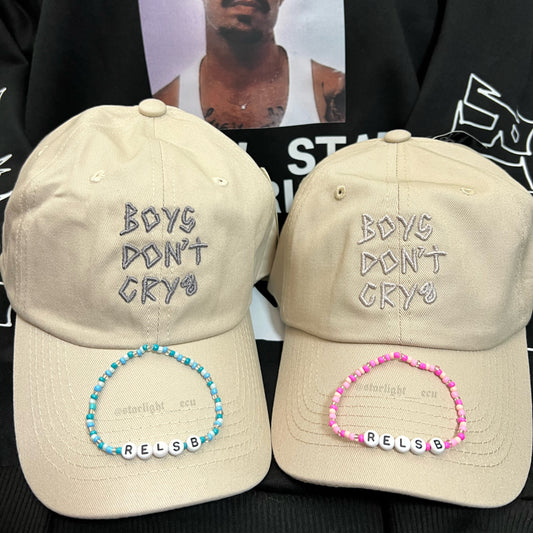 Gorras bordadas boys don’t cry + pulseras rels b
