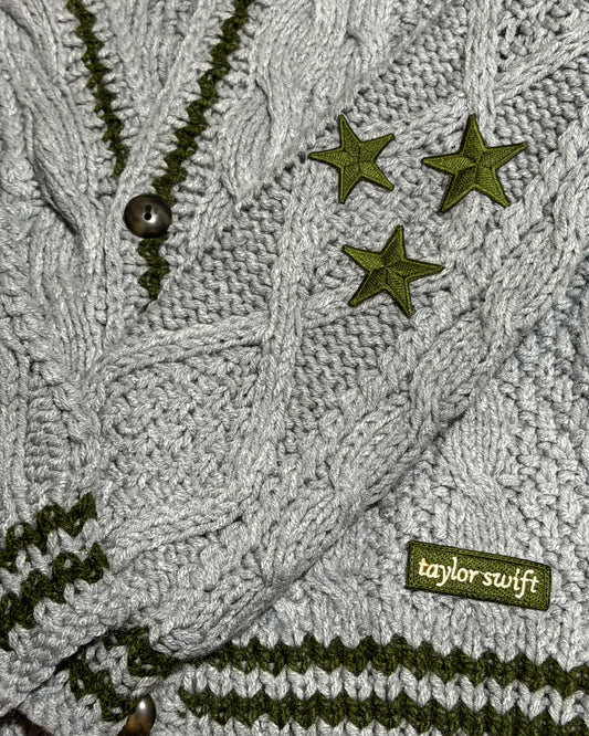 Cardigan gris con verde TS