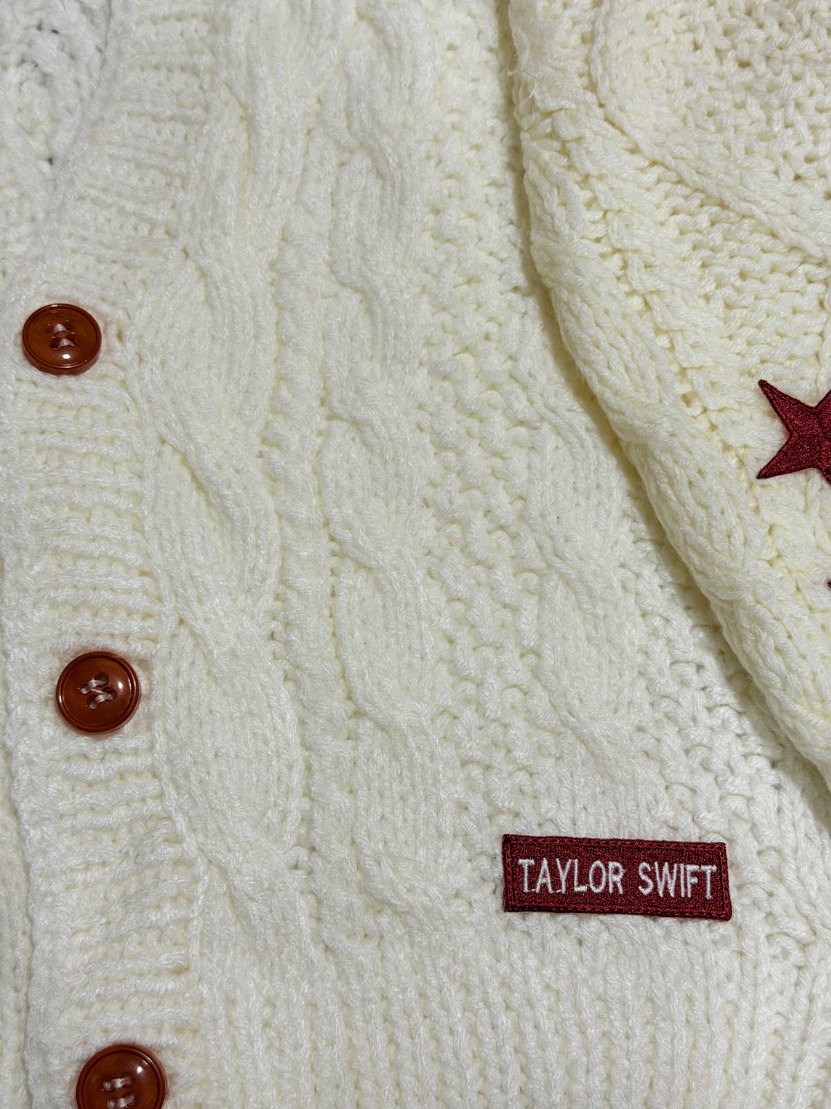 Cardigan red